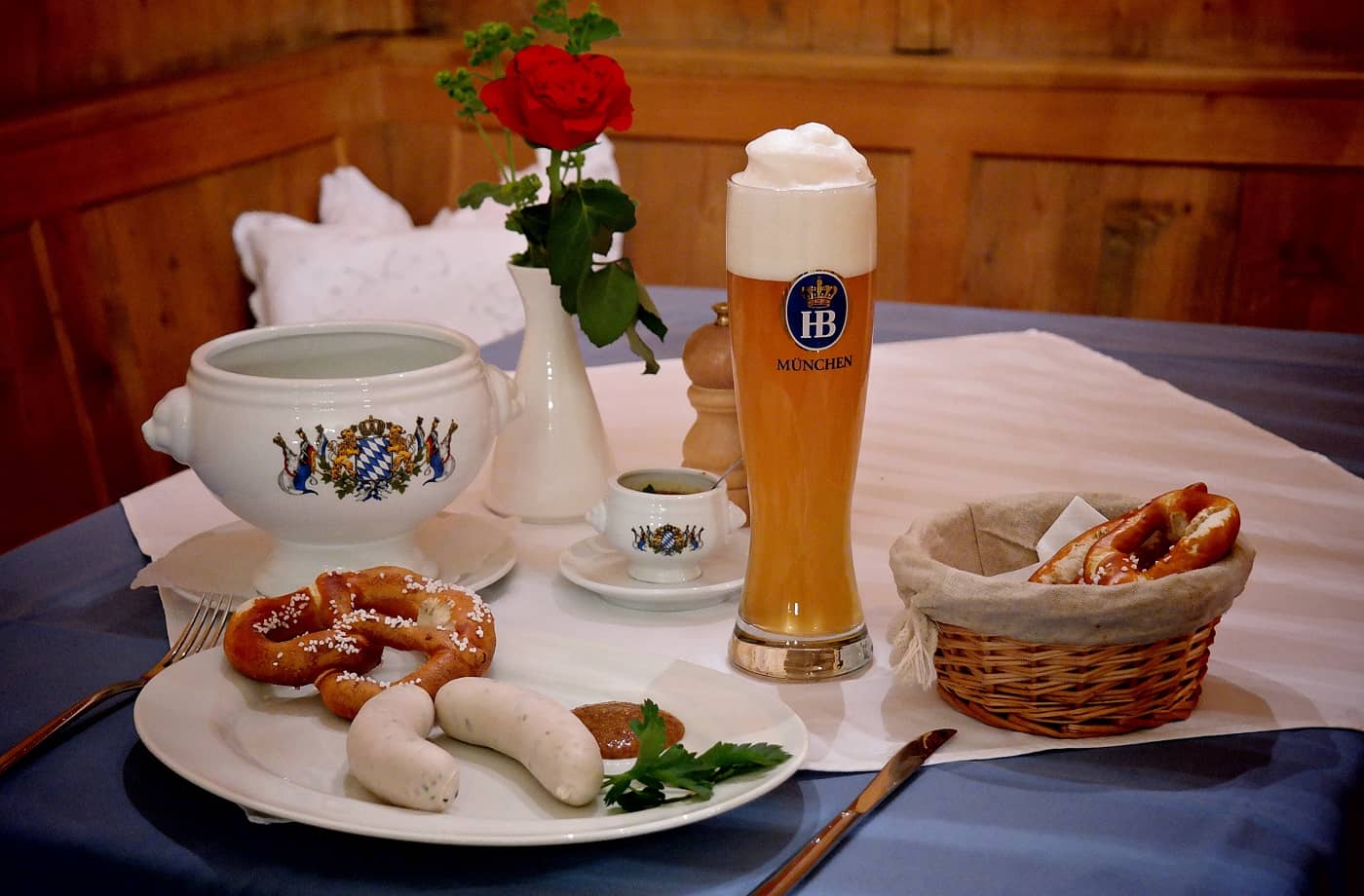 Weisswurstfrühstück im Gasthof München