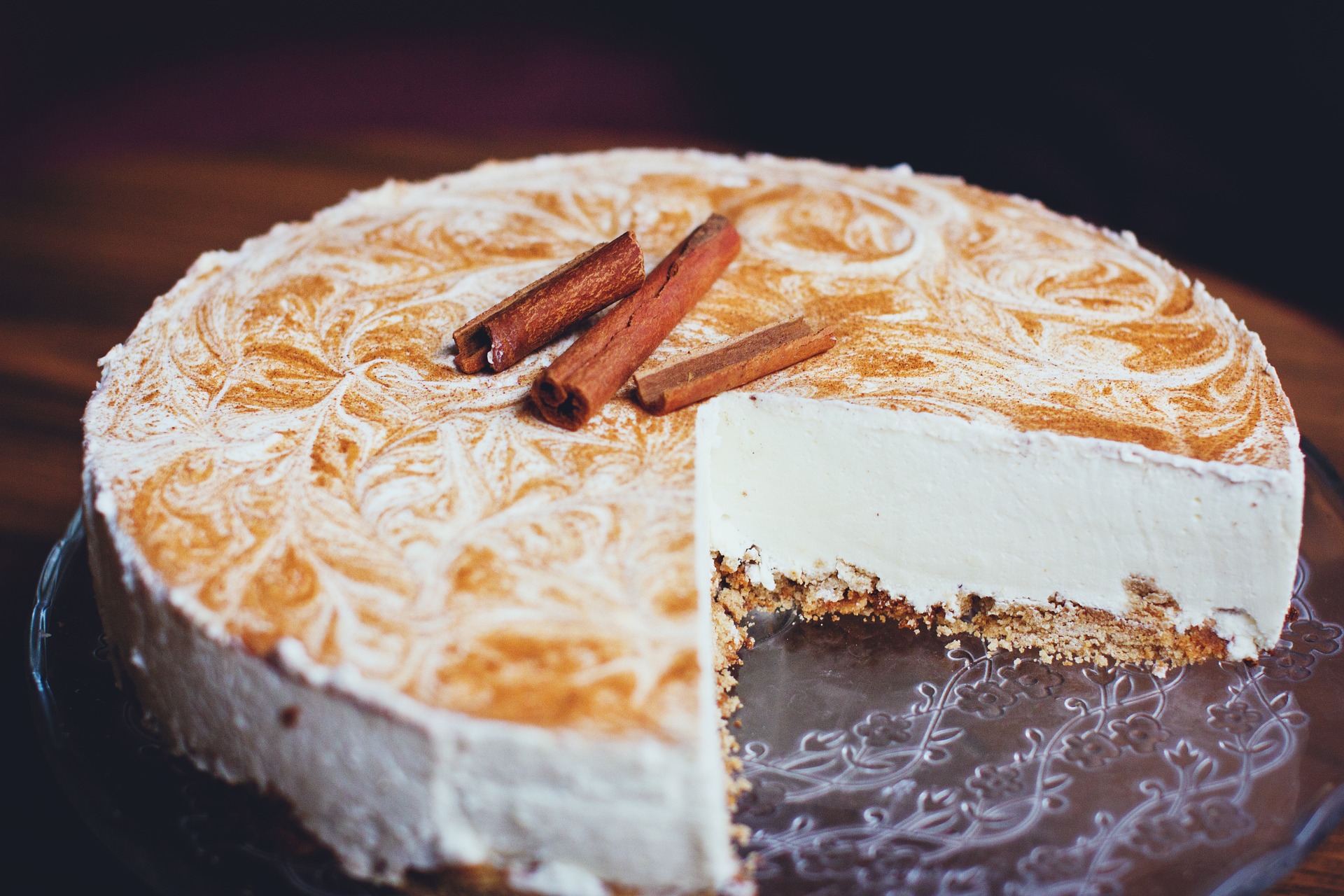 Weihnachtliches Kuchenbuffet mit Stubenmusik