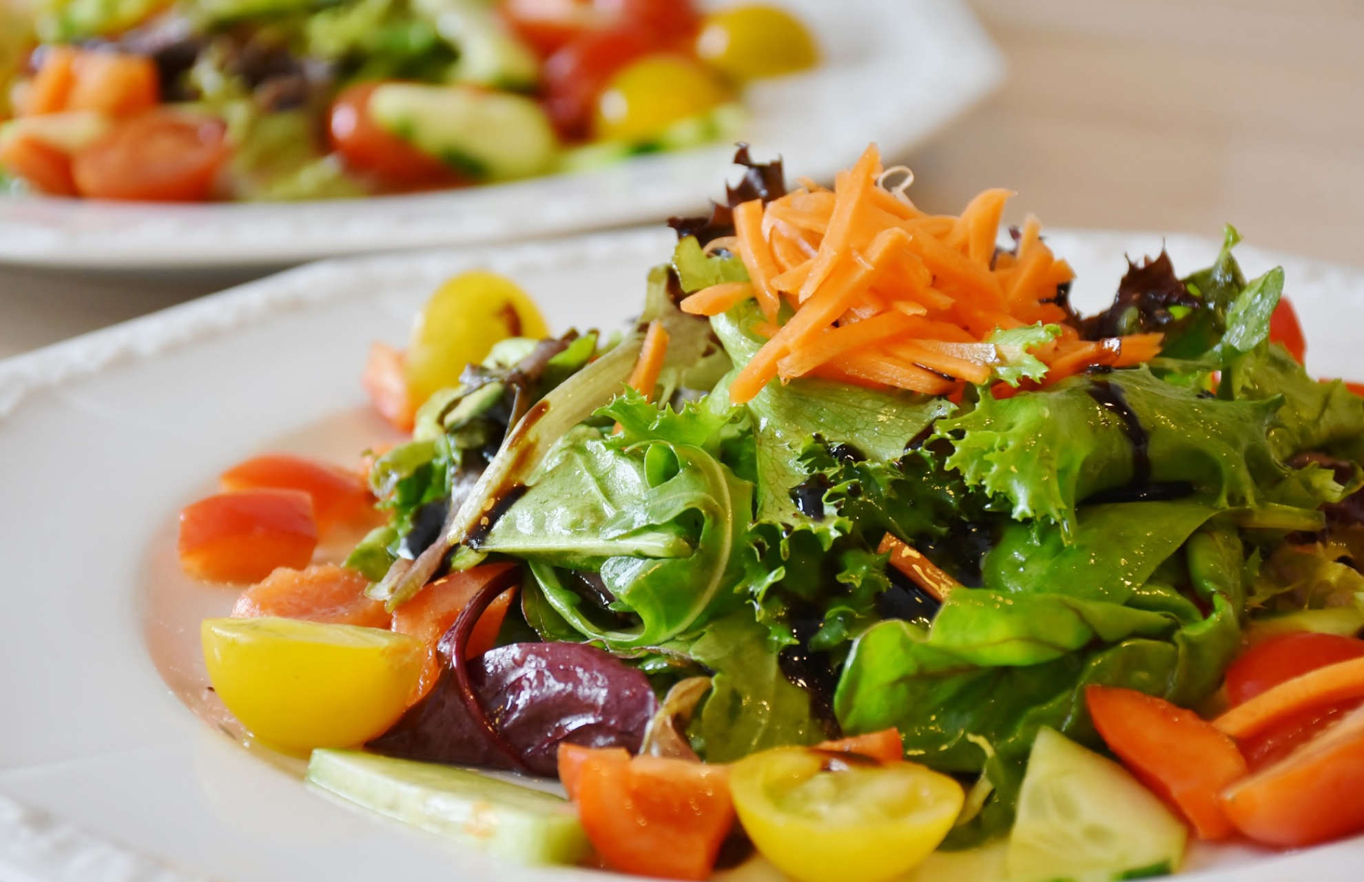 Bunte Salatvielfalt im Waldgasthof Buchenhain